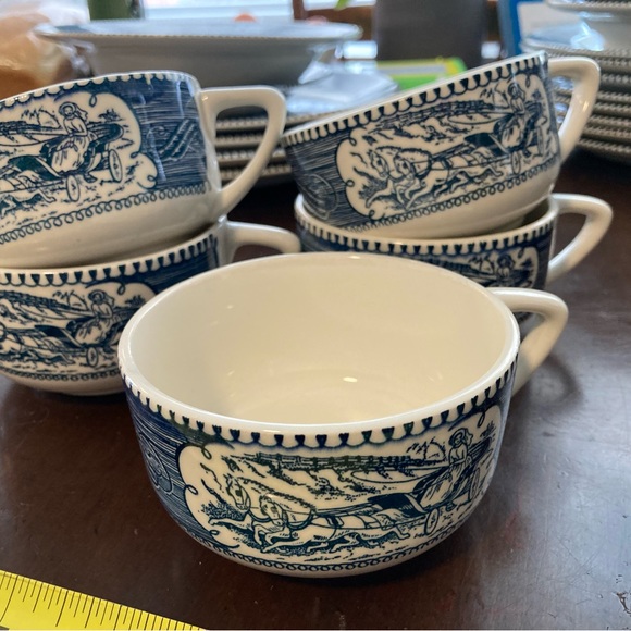 Vintage - Currier and Ives Tea cups. 2 sets of 4 - Picture 4 of 10